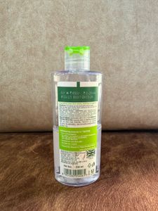 Simple Micellar Water Makeup Remover