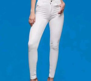 Off White Slim Fit Jeans -28 Size