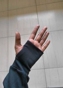 NUSH BLACK JACKET WITH THUMBHOLE