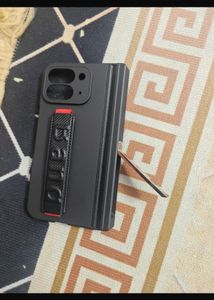 google pixel 9 pro black Phone Case