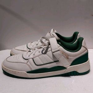 Red Tape White Casual Shoes