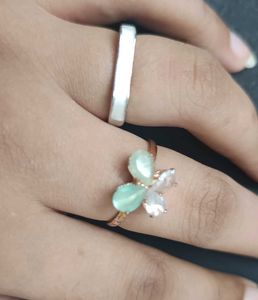 Floral Stone Ring Set