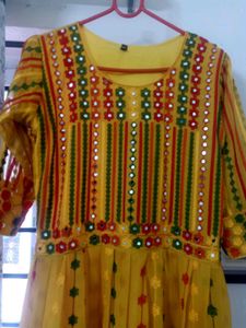 Women&#39;s Traditional Designer Kurti Set