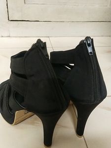MSC Lishabee Heels(35)