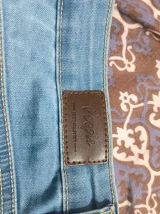 PEOPLE Light Blue Slim Fit Jeans
