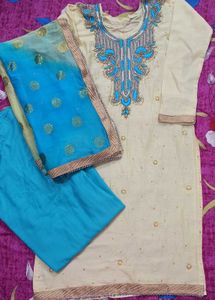 Elegant Embroidered Kurta Set