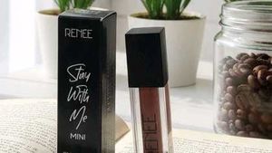 RENEE Stay With Me Mini Lipstick