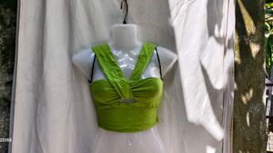 581210. Green Crop Top