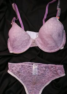 Bra &amp; Panty Set 👙