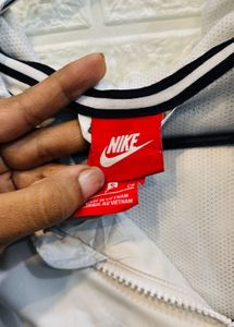 🇬🇧 Nike Imported Lightweight Jacket