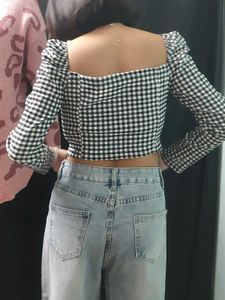 Gingham Crop Top - Chic &amp; Trendy