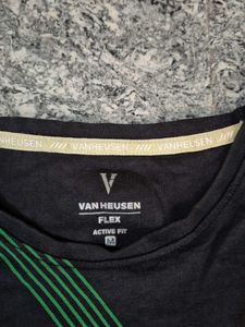 Van Heusen Graphic Tee