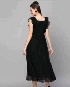 Chic Black Midi Dress