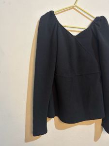 Elegant Black Long Sleeve Top