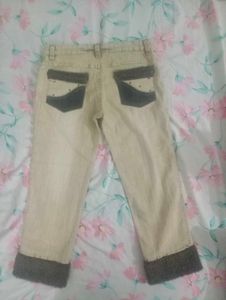 Vintage Capris with Unique Detail