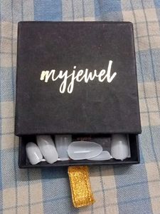 Nail sets &amp; hair accessories