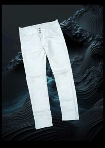 Ladies Regular FitBlack &amp; White Jeans 2 Jean Combo
