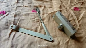 Universal Hydrolic Door Closer,New.
