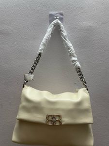 Elegant Shoulder Bag