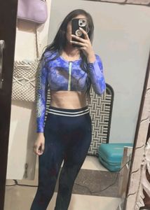Skin Fitted Gym And Workout Top For Women