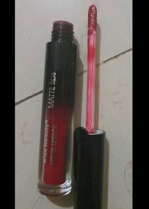 2 Lipsticks