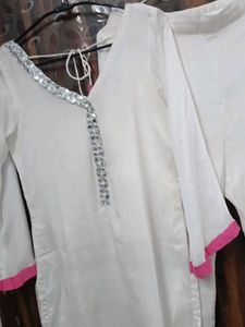 white beautiful suit for diwali
