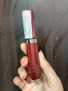 Loreal Resistance Lacquer Shade 550.