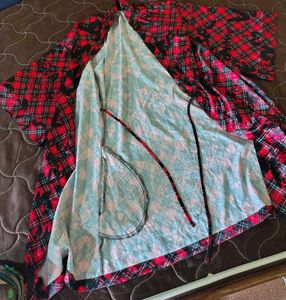 Victoria&#39;s Secret Red Plaid Robe.