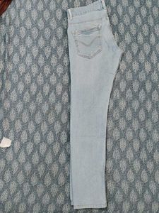 Light Wash Denim Jeans