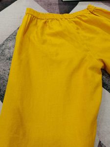 I Am Selling Mustard Yellow Kurta Set With Dupatta