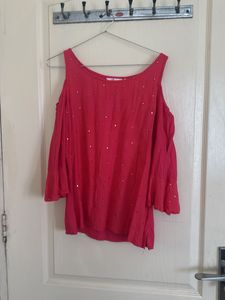 Chic Cold Shoulder Top