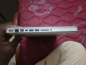MacBook pro 2012 i5/4gbram/500gb memory