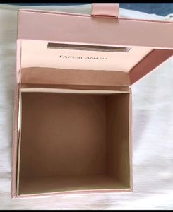 Makeup Box