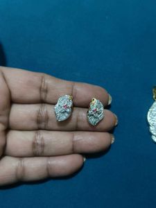 Brand New Pendent Set