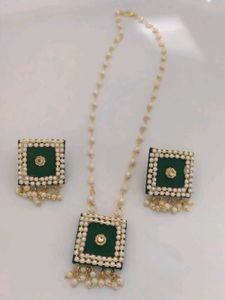 Febric Necklace Set