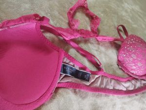 Victoria&#39;s secret bra