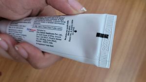 Demelan - Tube of 20 gm Cream