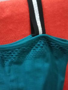 Crop Girl&#39;s Top