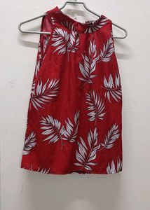 Red &amp; White Leaf Print Halter Top