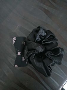 Combo Of Hairs Rubber Black With Clip