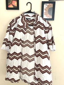 Zigzag Print Short Sleeve Button-Down