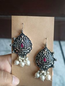 Oxidised Earrings 🖤🤍