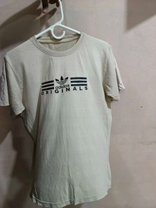 Title: Retro Adidas Baggy T-Shirt Duo 😎👕
