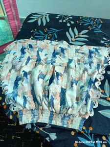 Two Set Of Tops 5-6years