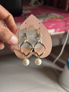 Women Gold Plated Pearl Earrings
