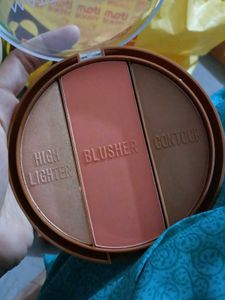 3 In 1 Combo.     Blush &amp; Highlighter