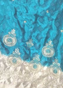 Green saare without blouse 🌟🪐