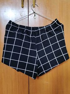 SKORT Black And White Chequered