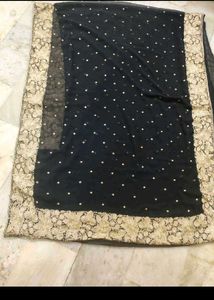 Black Saree 🖤 ...with Beautiful Border😍 💫