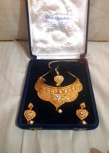 Gold Plated Jewellery Set With Kundan